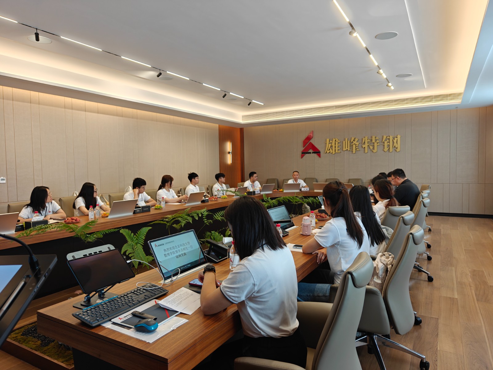 1752481569921906.jpg 1752481569921906.jpg